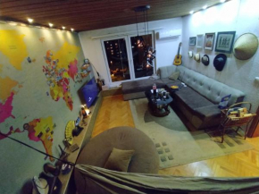 Cozy Penthouse near Airport